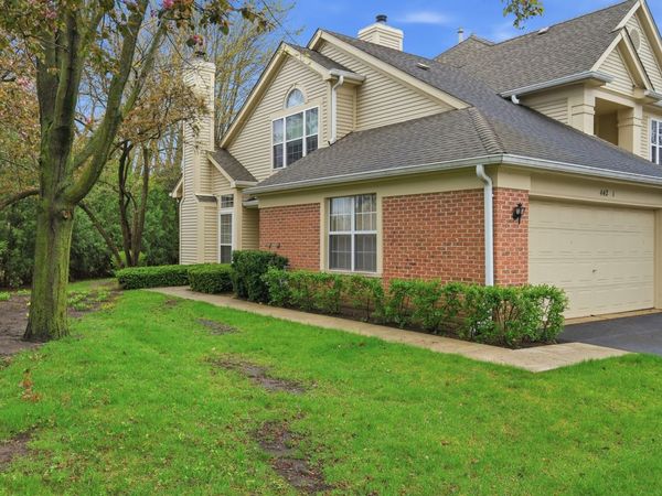 442 Cromwell Circle, Unit 1, Bartlett, IL 60103