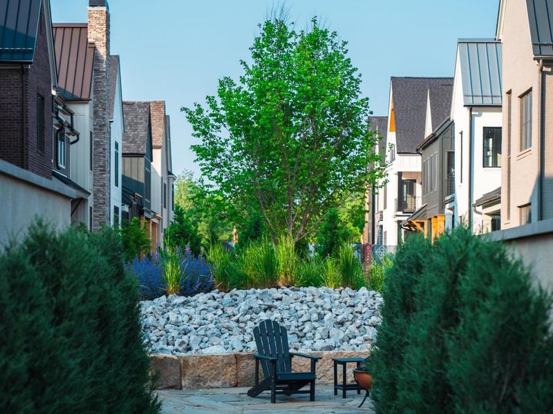 2410 Quarry Trails Drive , Columbus, OH 43228 Photo 4