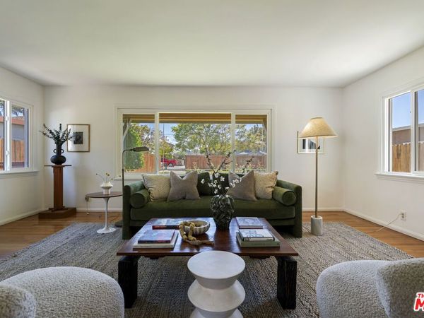 1113 Palms Boulevard, Venice, CA 90291