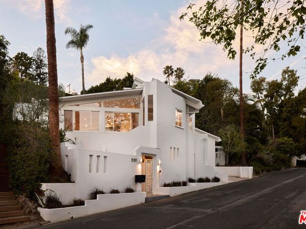 12317 Rochedale Lane, Los Angeles, CA 90049