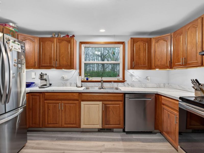 136 N Park Street, Oberlin, OH 44074 Photo 4