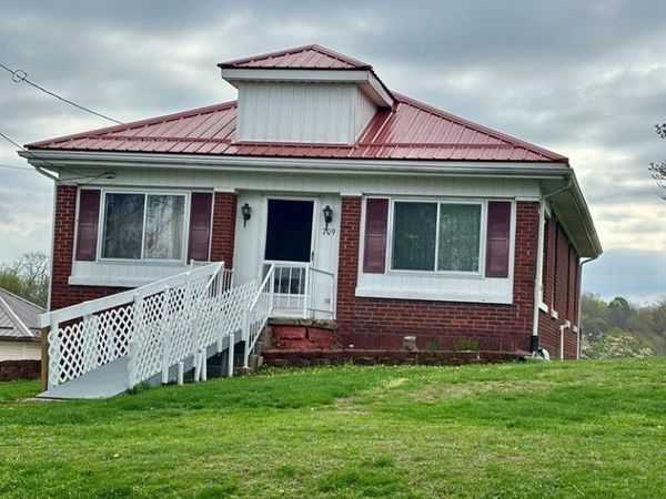 709 Springdale Avenue, Wheeling, WV 26003