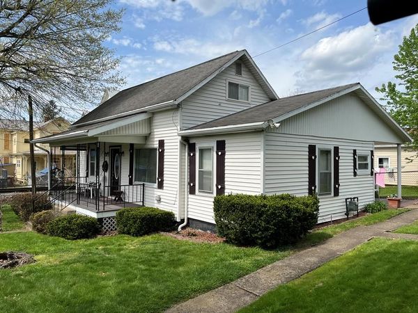 260 North Wells Street, Sistersville, WV 26175