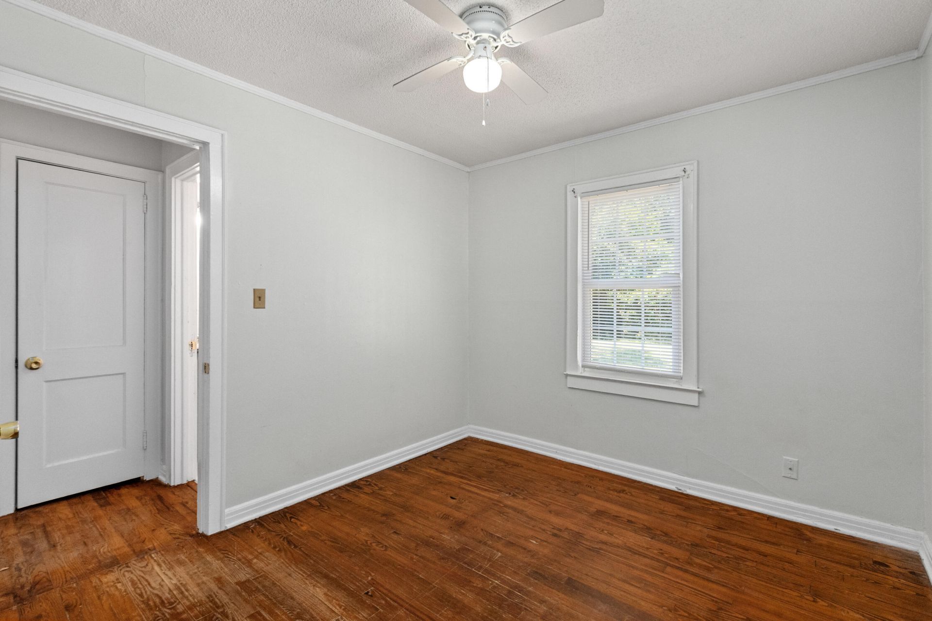 5721 Edison Avenue Photo 10