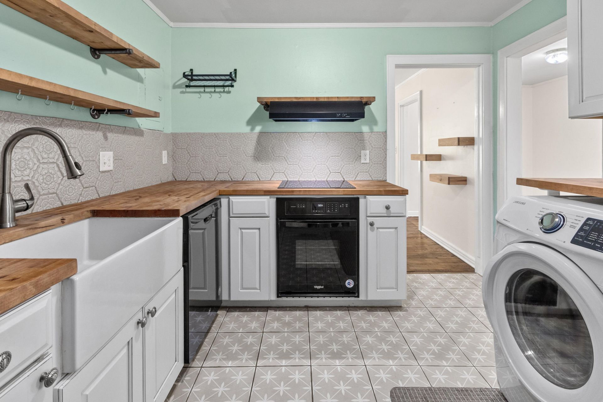 5721 Edison Avenue Photo 12