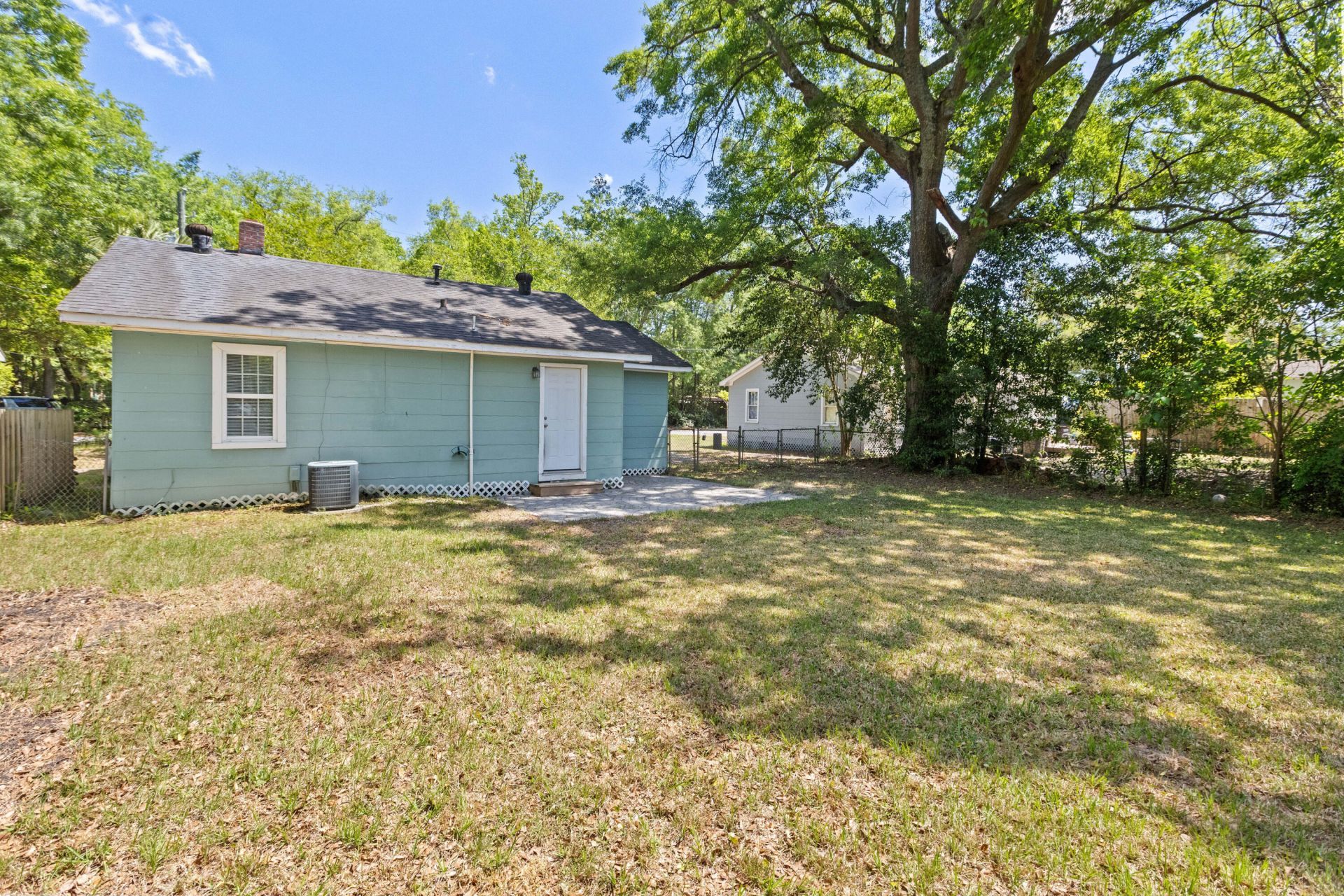 5721 Edison Avenue Photo 16