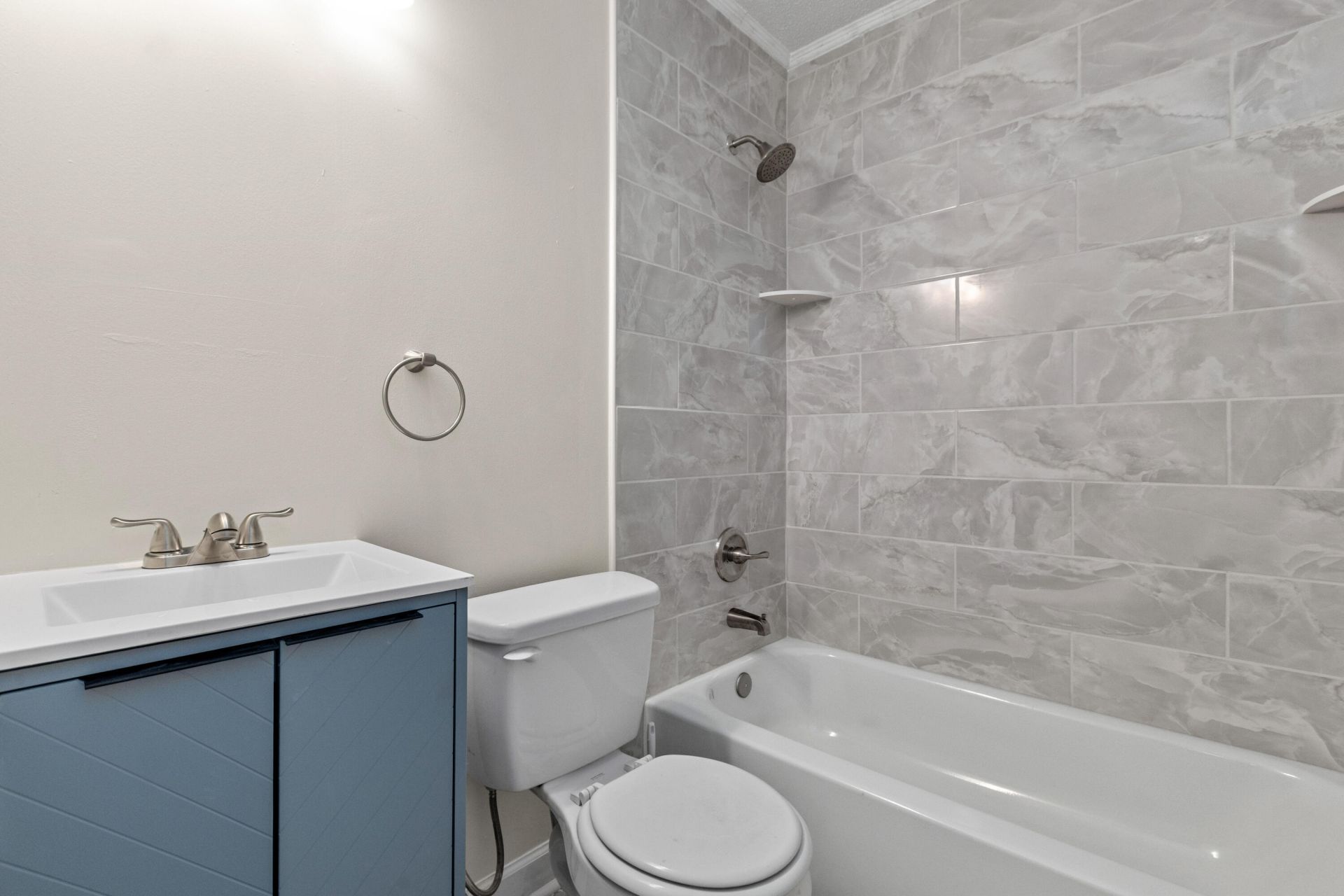 5721 Edison Avenue Photo 4