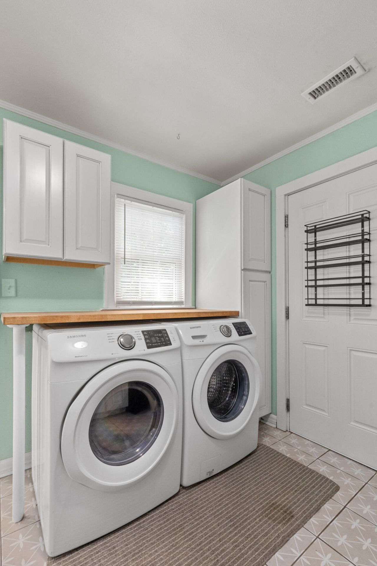 5721 Edison Avenue Photo 8