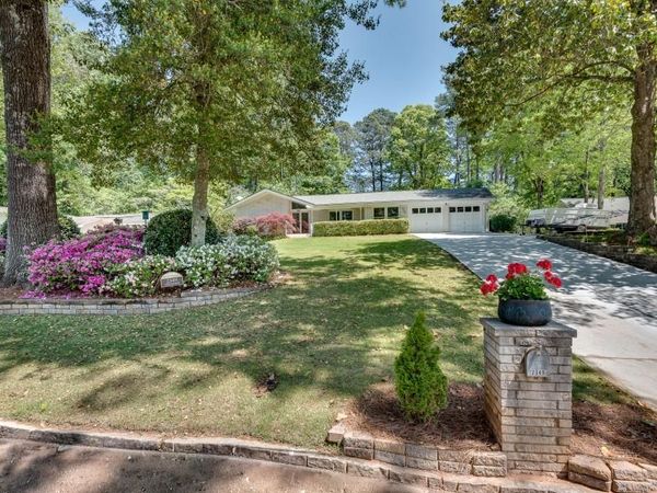 2349 Crestcliff Drive, Tucker, GA 30084