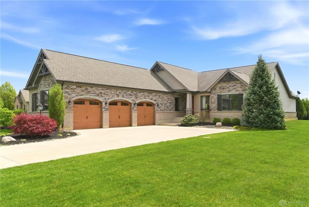 1797 Grand Cypress Boulevard, Clearcreek Township, OH 45068 Main Photo