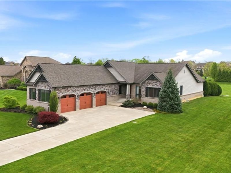 1797 Grand Cypress Boulevard, Clearcreek Township, OH 45068 Photo 3