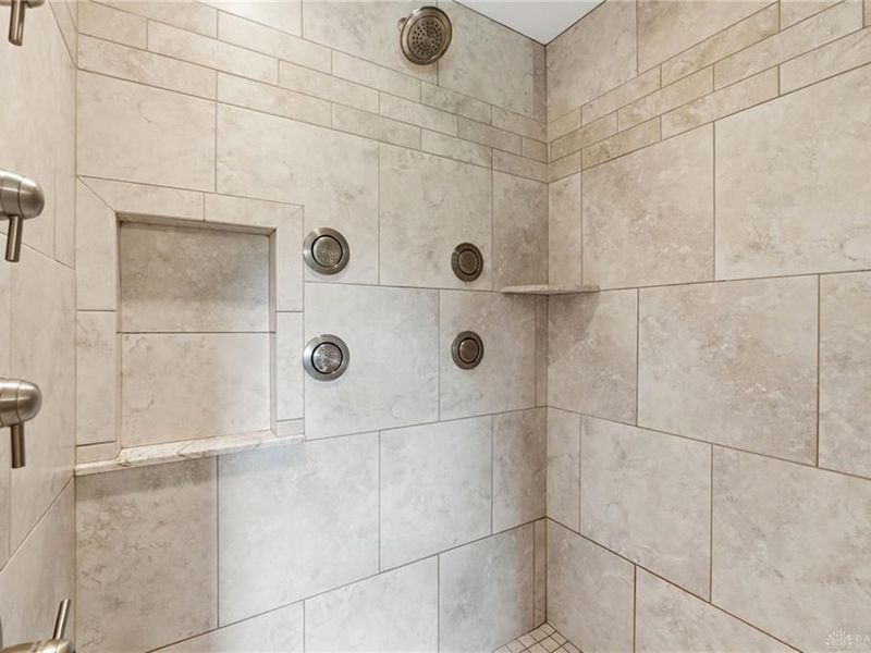 1797 Grand Cypress Boulevard, Clearcreek Township, OH 45068 Photo 33