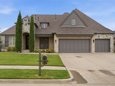 2703 E 136th Street S, Jenks, OK 74008