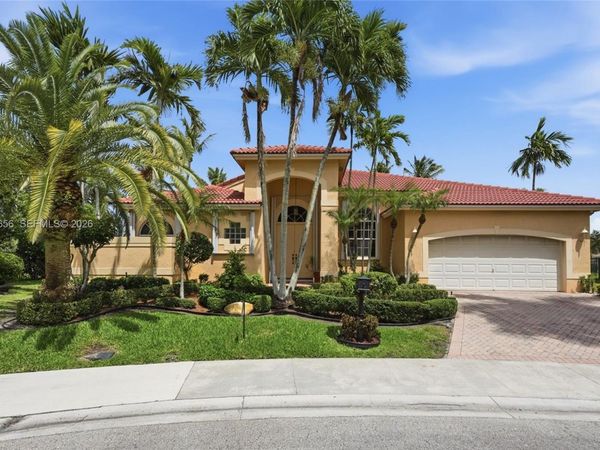 3038 Lakewood Dr , Weston, FL 33332