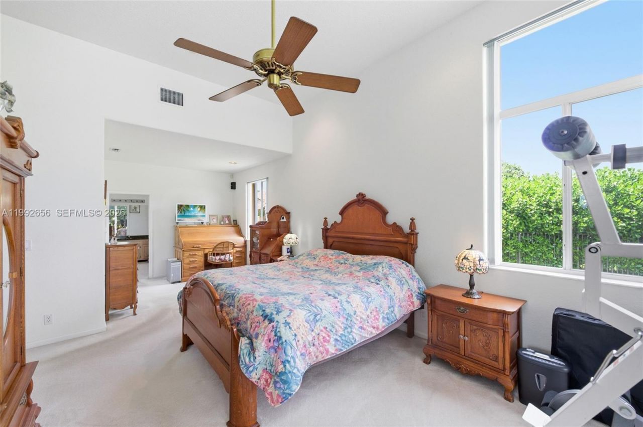 3038 Lakewood Dr, Weston, FL 33332 Photo