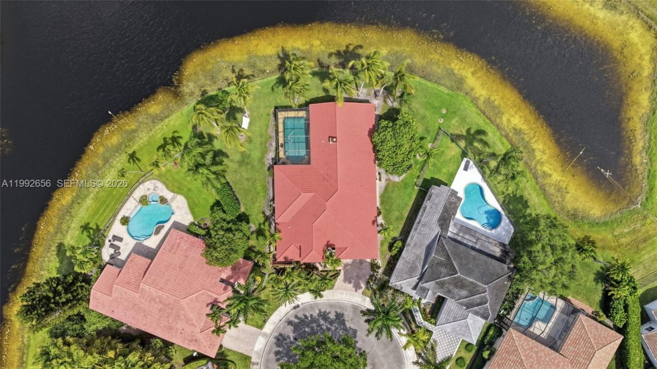 3038 Lakewood Dr, Weston, FL 33332 Photo