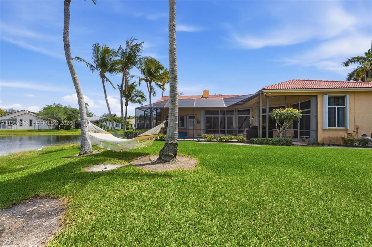 3038 Lakewood Dr, Weston, FL 33332 Photo