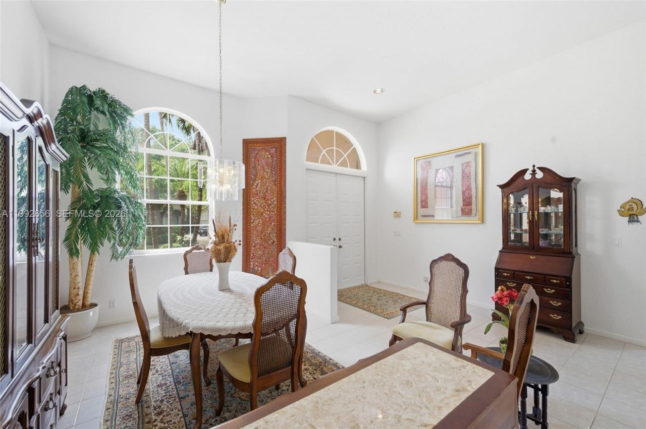 3038 Lakewood Dr, Weston, FL 33332 Photo