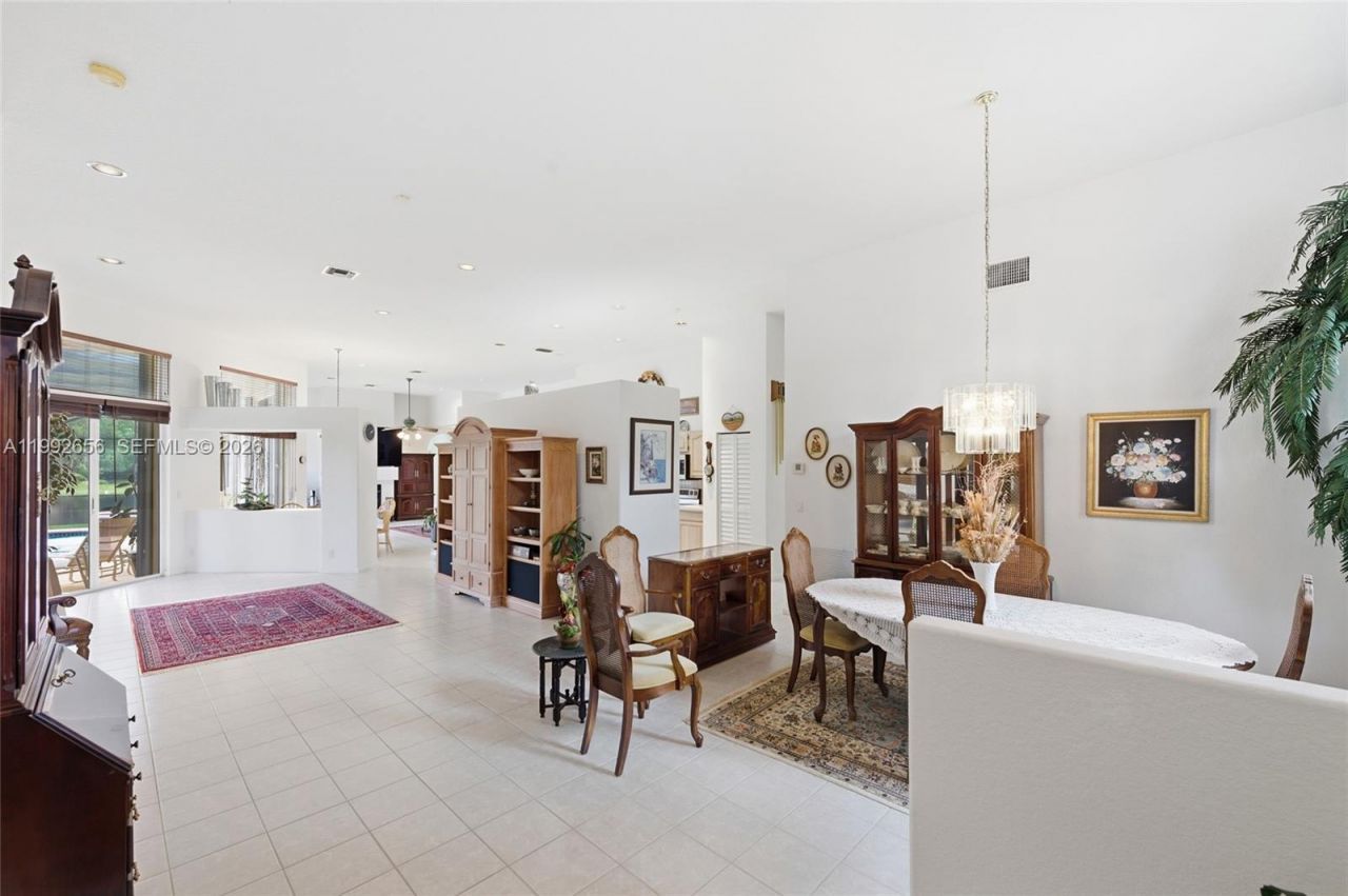 3038 Lakewood Dr, Weston, FL 33332 Photo