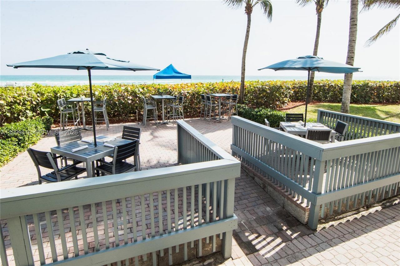 16500 Collins Ave, Unit 554, Sunny Isles Beach, FL 33160 Photo