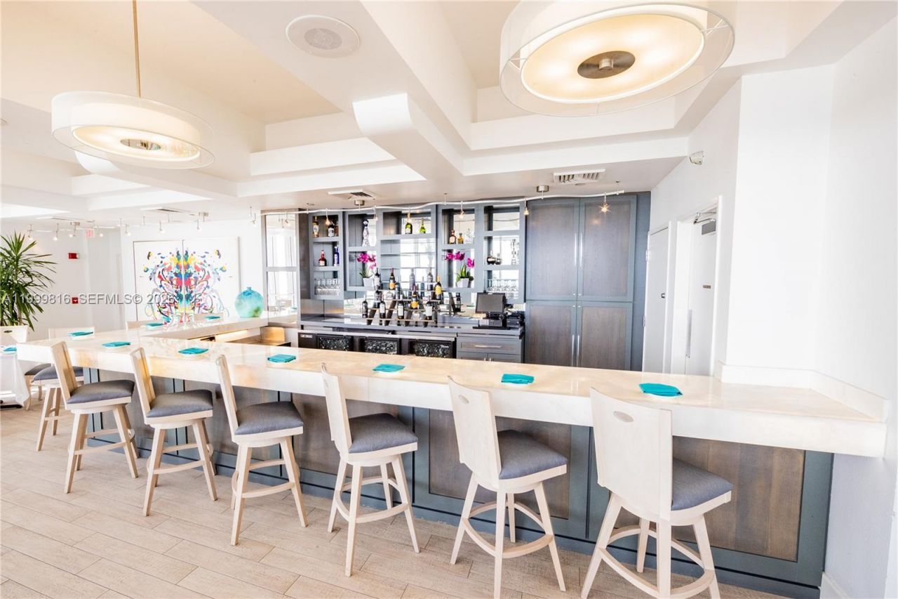 16500 Collins Ave, Unit 554, Sunny Isles Beach, FL 33160 Photo