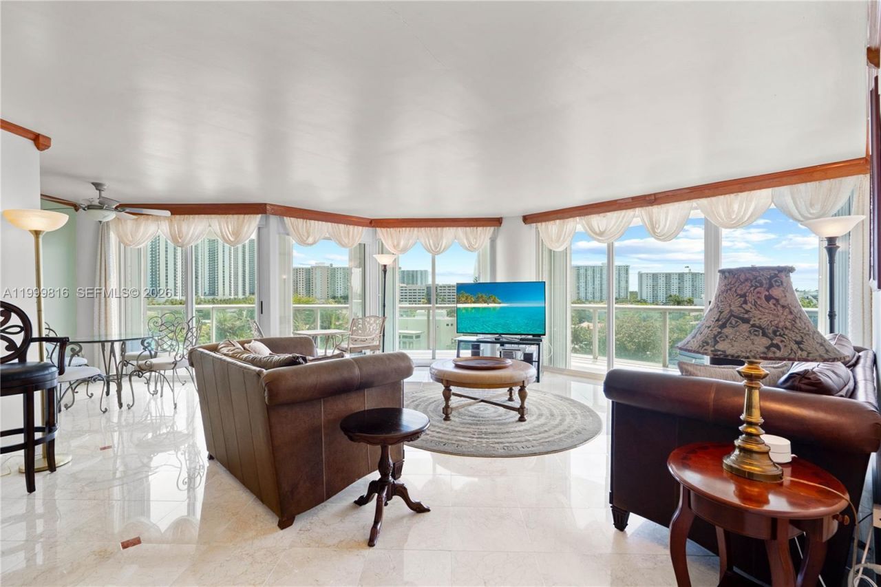 16500 Collins Ave, Unit 554, Sunny Isles Beach, FL 33160 Photo