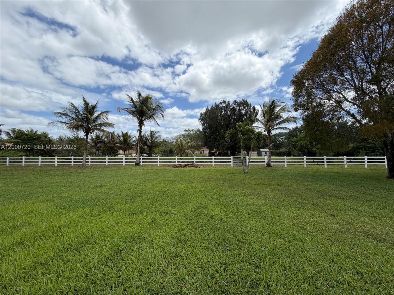 4810 SW 198th Ter, Southwest Ranches, FL 33332 Photo