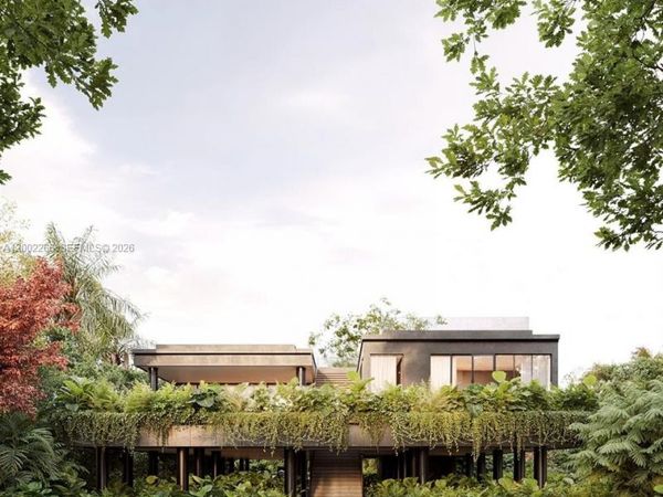 1110 NE 84th St , Miami, FL 33138