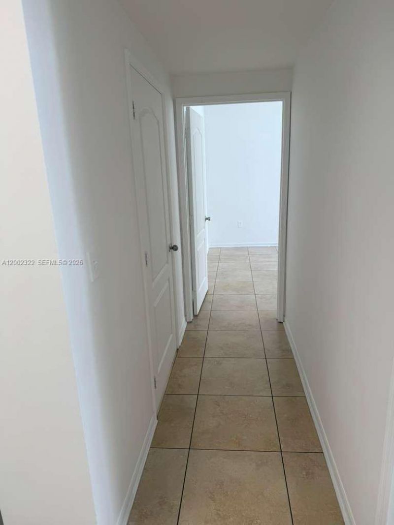 5099 NW 7th St, Unit 906, Miami, FL 33126 Photo