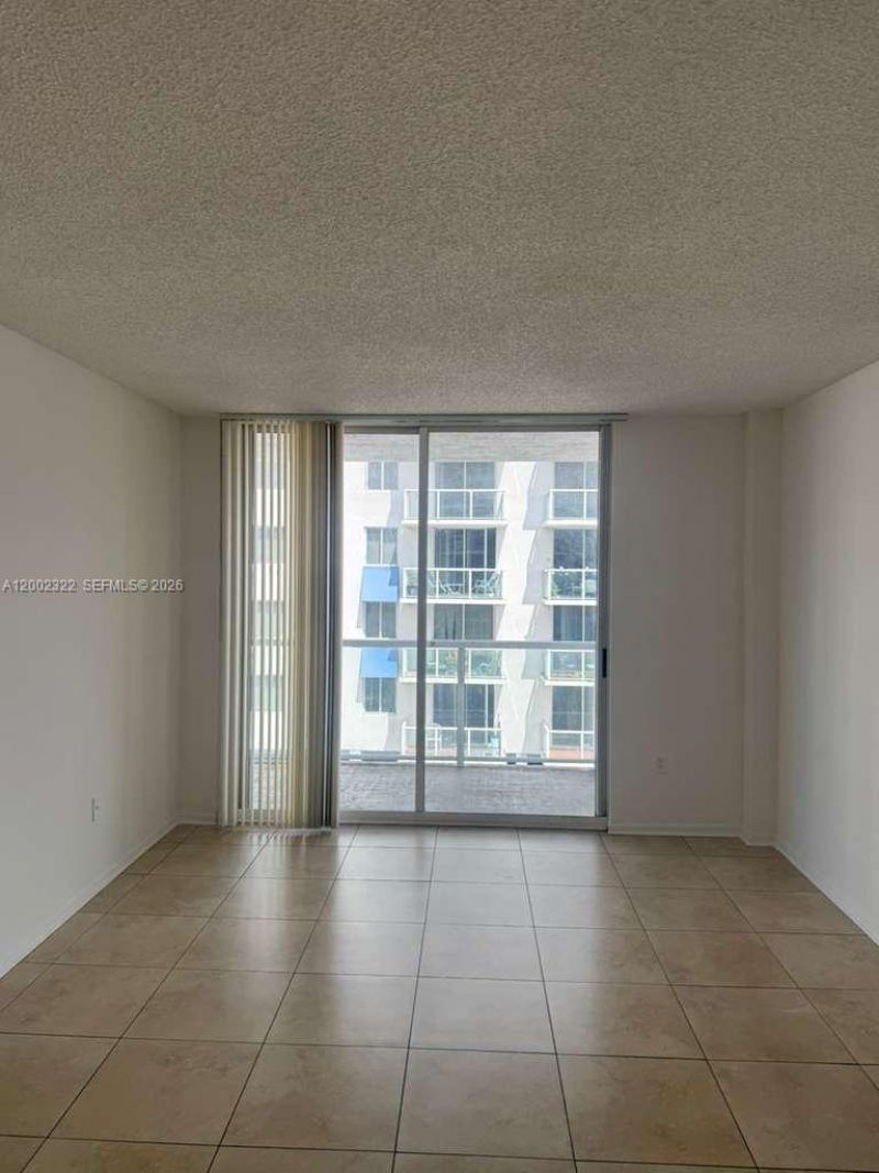 5099 NW 7th St, Unit 906, Miami, FL 33126 Photo