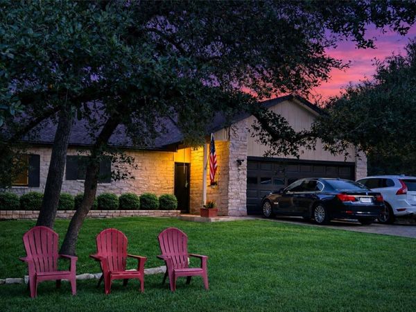 705 Lisa DR , Austin, TX 78733
