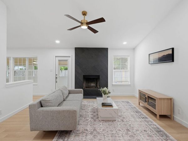 6804 Meadow RUN , Austin, TX 78745