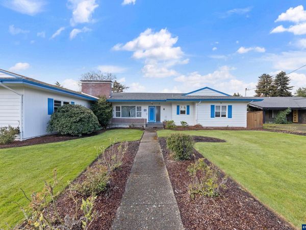 693 SW Hayter St, Dallas, OR 97338