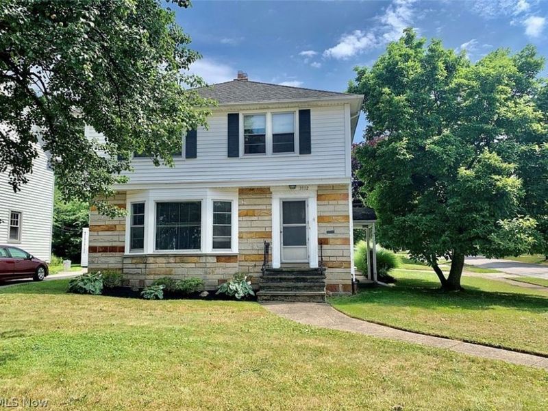 3932 Meadowbrook Boulevard, University Heights, OH 44118 Photo 1