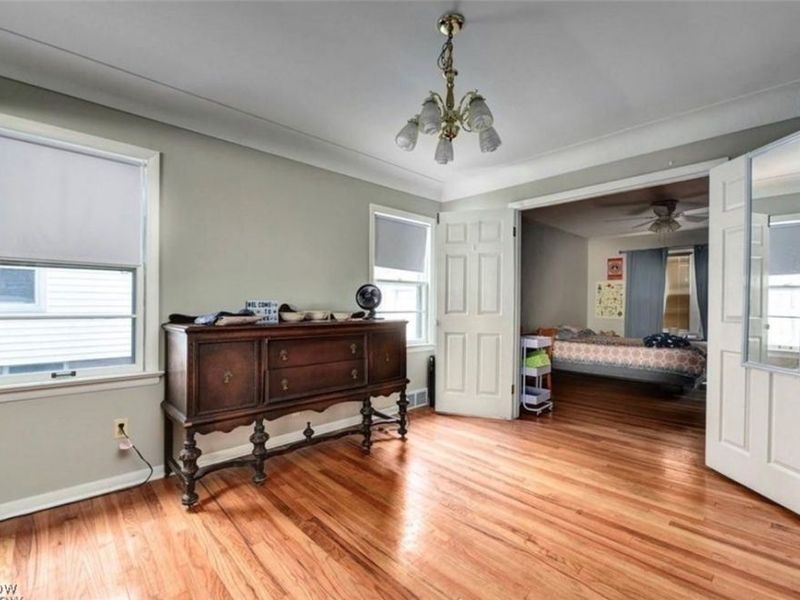 3932 Meadowbrook Boulevard, University Heights, OH 44118 Photo 9