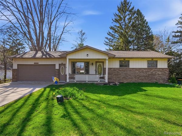 49455 Schoenherr Road, Shelby Twp, MI 48315