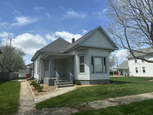 122 N Monon Avenue, Francesville, IN 47946