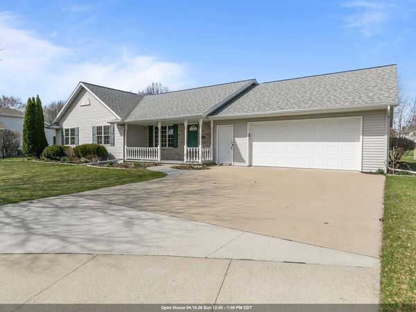 2412 LUPINE COURT, Menasha, WI 54952