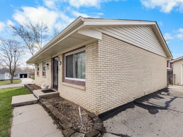 2931 N Moor Drive, ROCKFORD, IL 61109