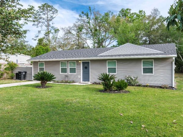 818 LIBERTY STREET, Live Oak, FL 32064