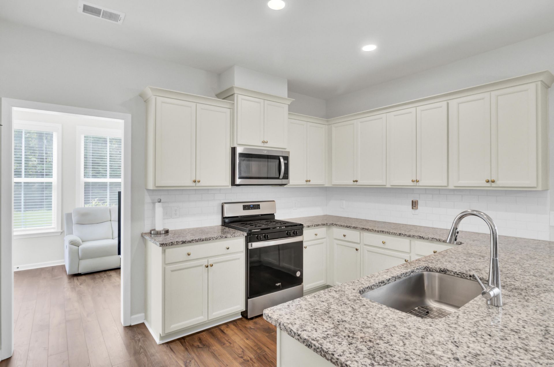 8628 Windsor Hill Boulevard Photo 13