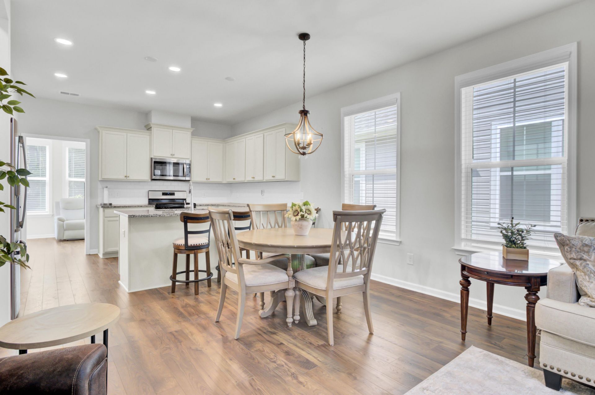 8628 Windsor Hill Boulevard Photo 9