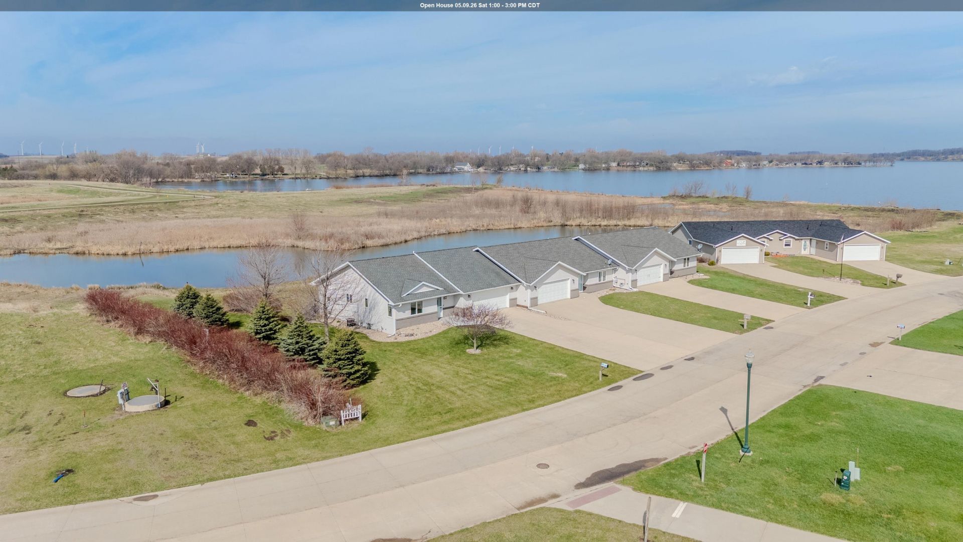 416 Beachcomber Dr #3 Lake Park, IA 51347