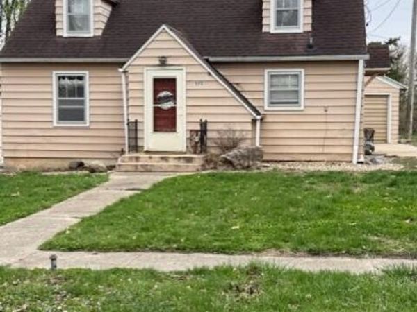 402 E Newago Street, Radcliffe, IA 50230
