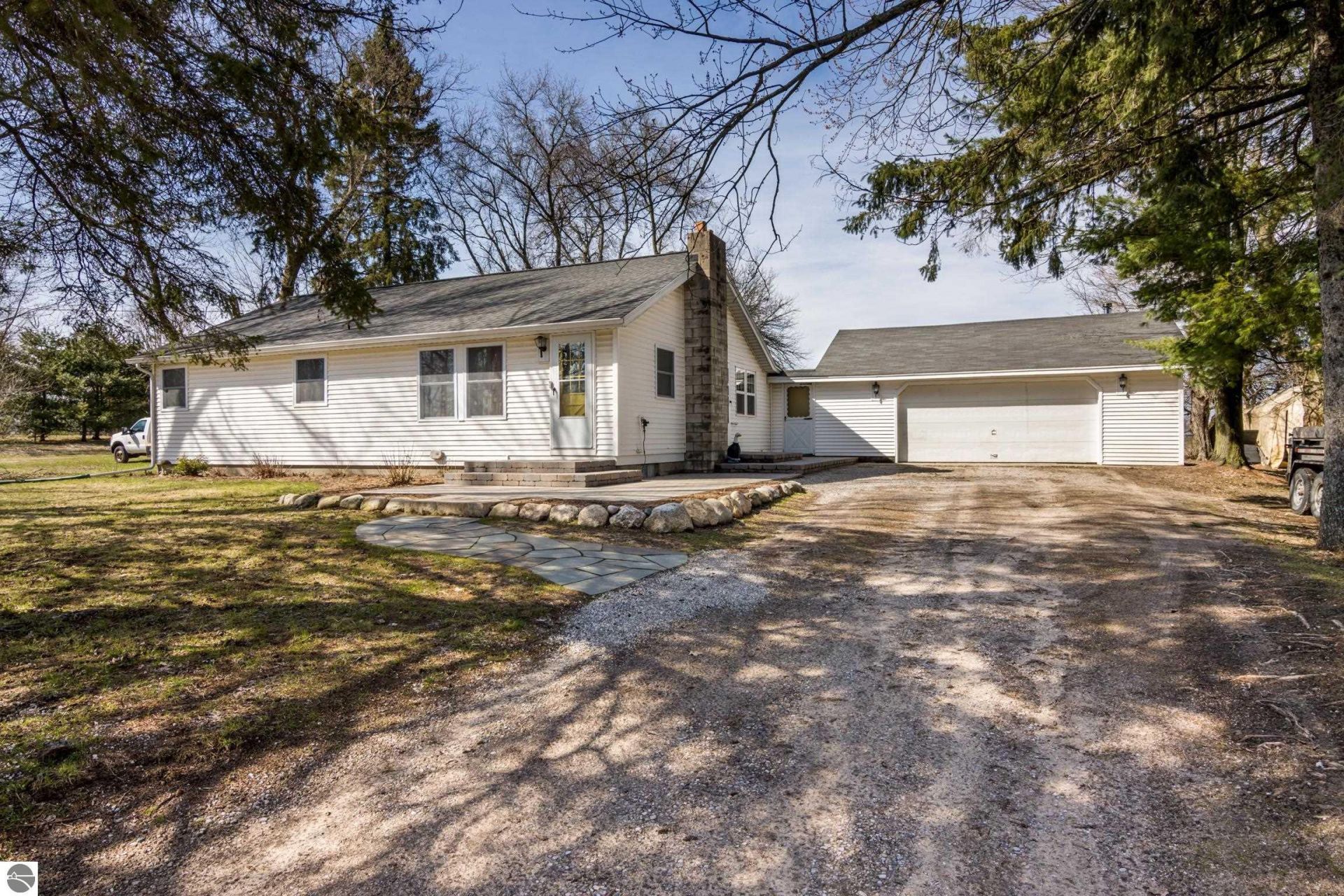 5861 Gleaner Hall Road, Kingsley, MI 49649 Main Photo