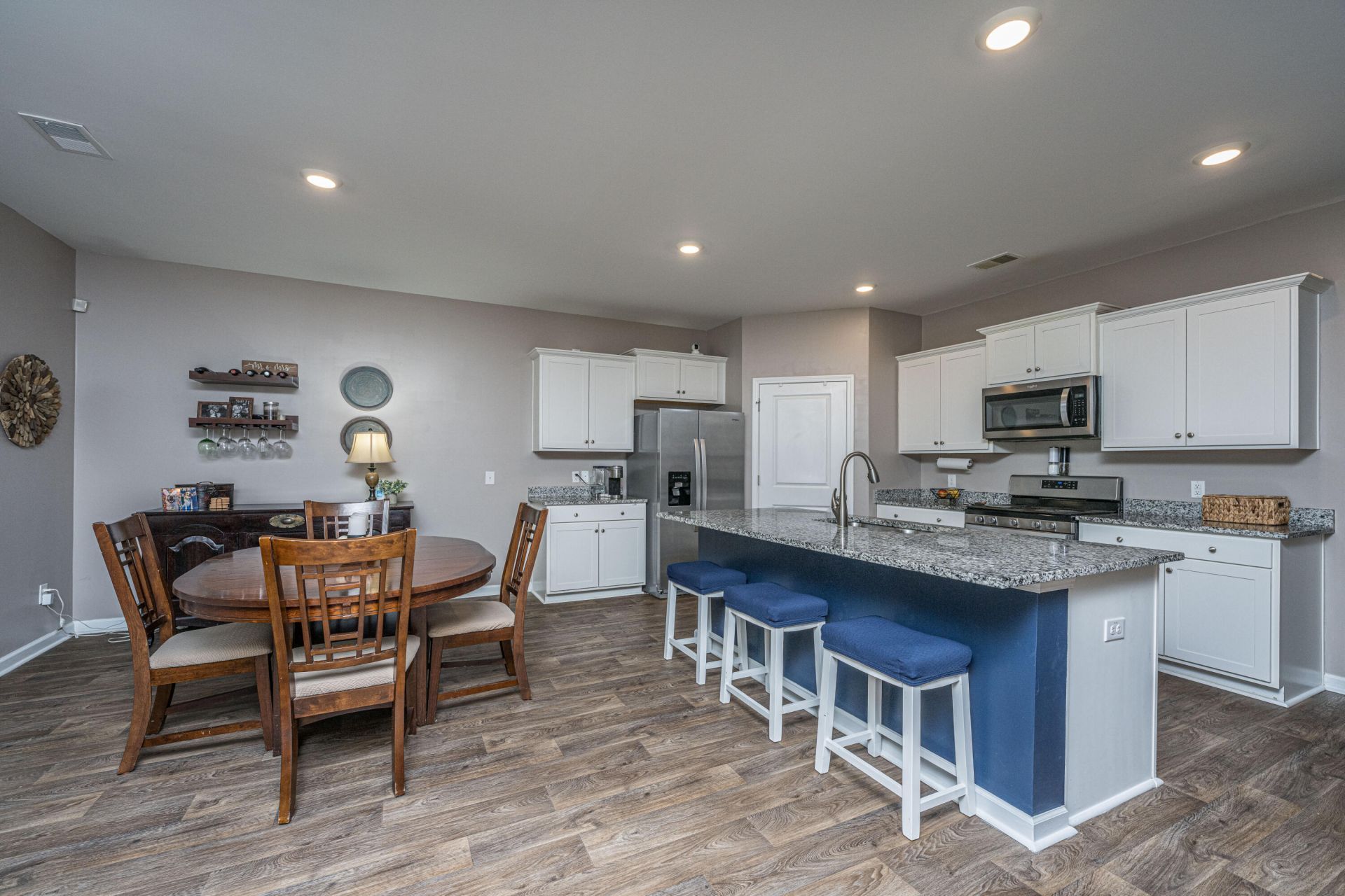 189 Lagoona Drive Photo 11