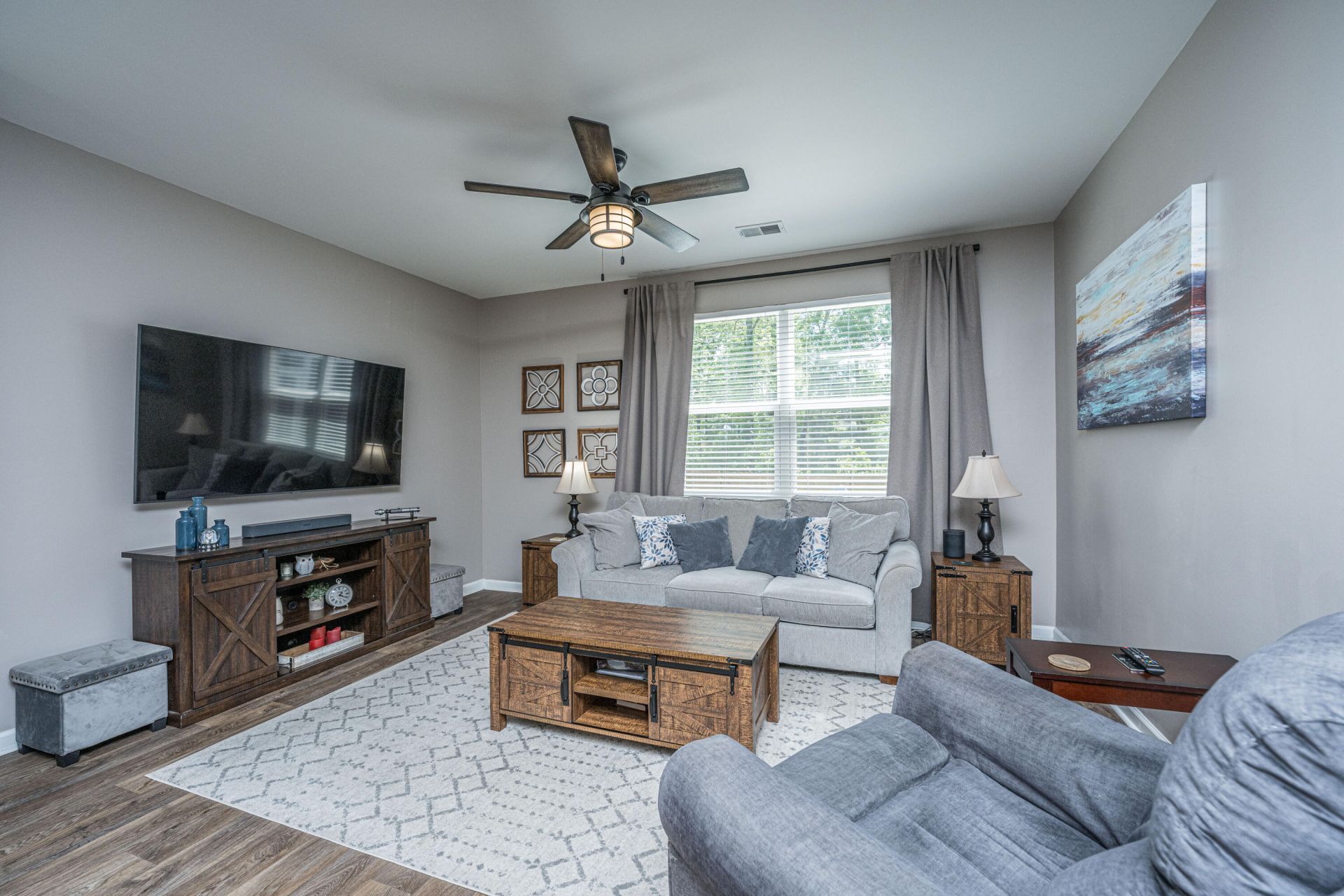 189 Lagoona Drive Photo 12