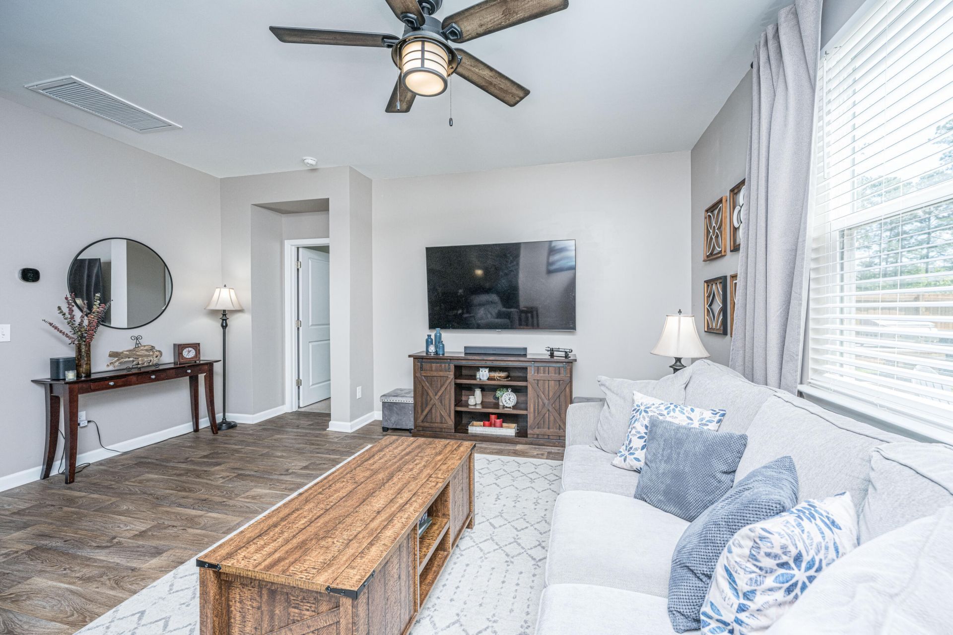 189 Lagoona Drive Photo 15