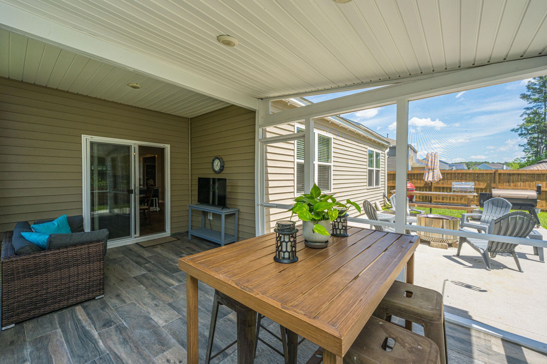 189 Lagoona Drive Photo 35