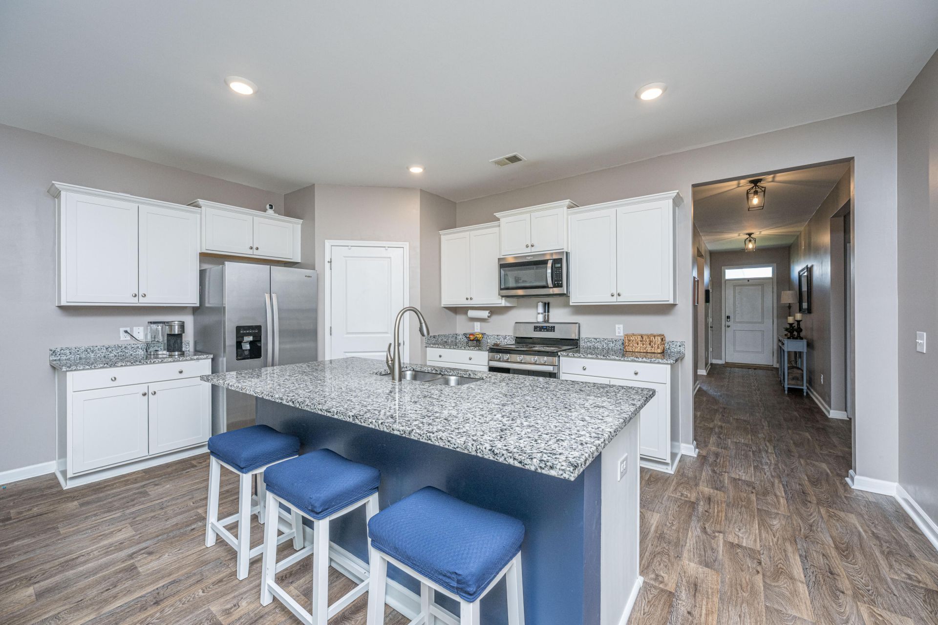 189 Lagoona Drive Photo 5